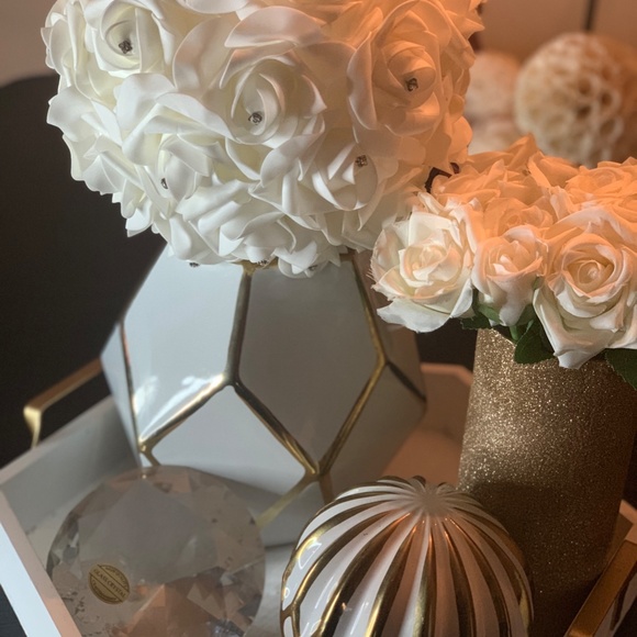 Perfect Centerpiece - Picture 2 of 4